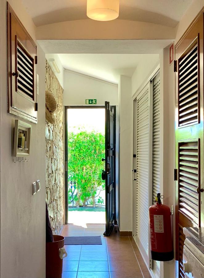 Lotus Villa 2, อัลบูเฟรา ภายนอก รูปภาพ