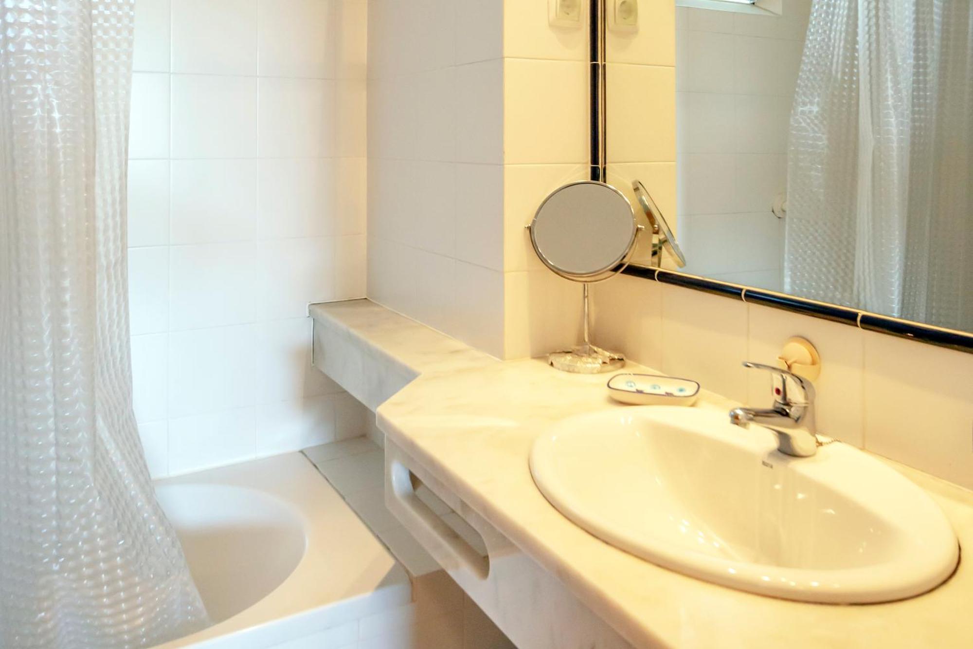Lotus Villa 2, อัลบูเฟรา ภายนอก รูปภาพ