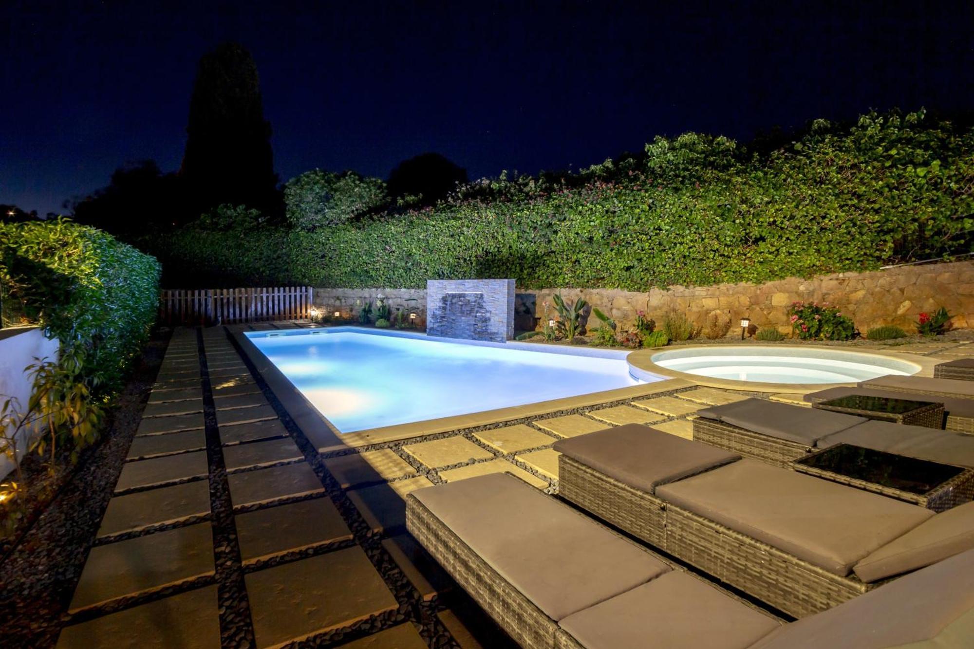 Lotus Villa 2, อัลบูเฟรา ภายนอก รูปภาพ